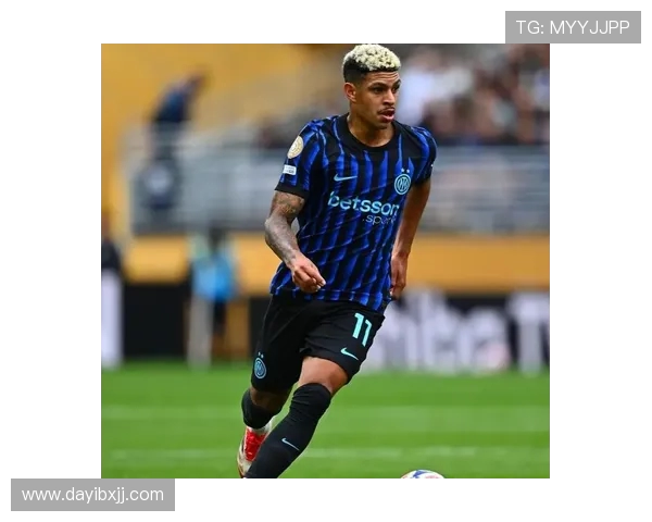 官宣倒计时博尼周二体检,国米敲定 2400 万欧元五年长约 官宣倒计时博尼周二体检,国米敲定 2400 万欧元五年长约